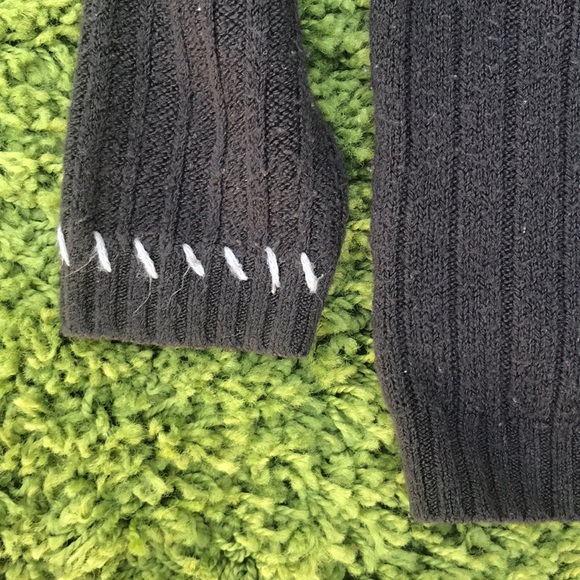 Bundle of adorable sweaters for a boy! - Picture 4 of 5